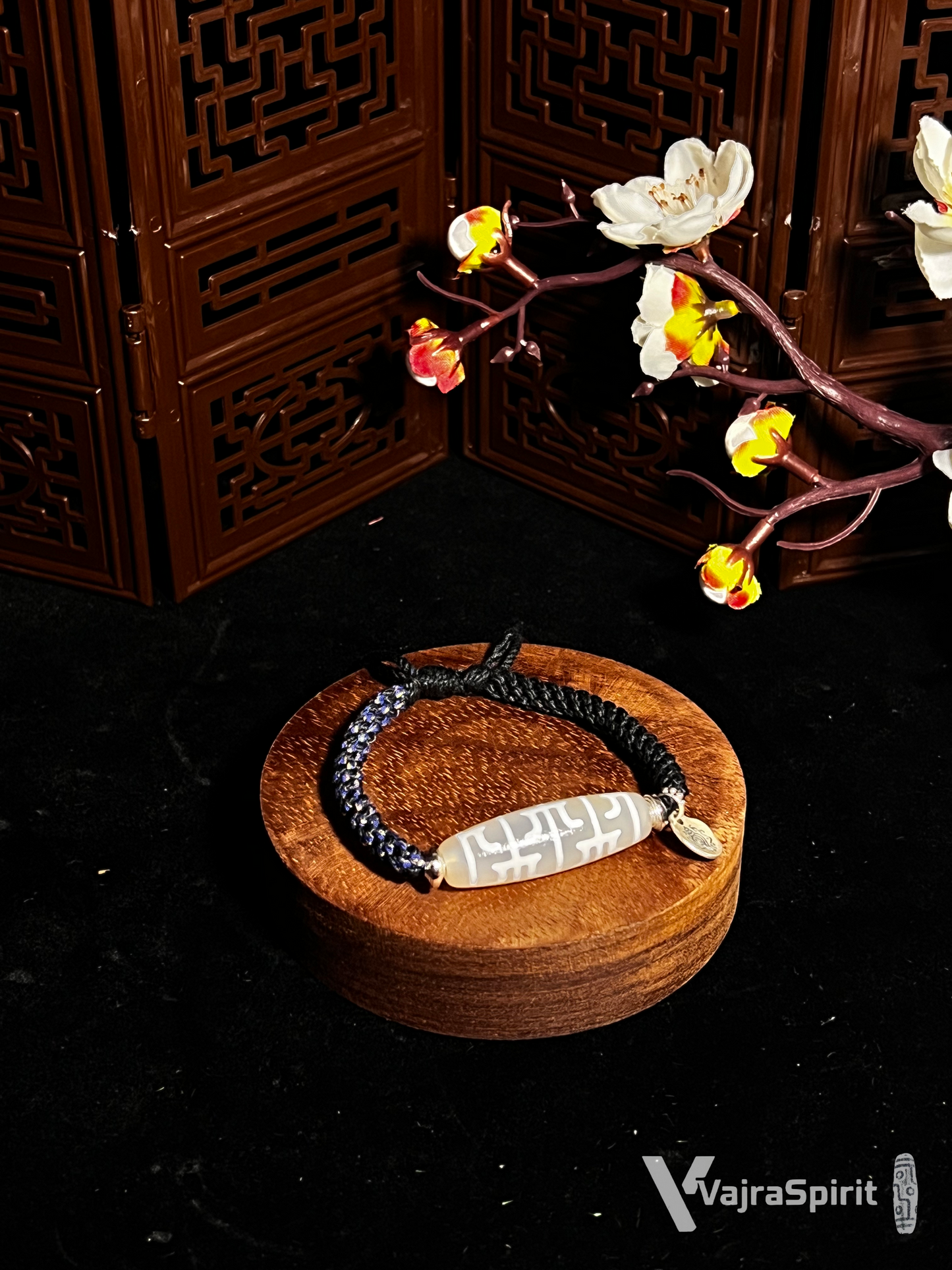 Infinity Dzi Bead Bracelet