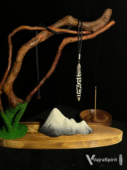 Zigzag Nine-Eyes Dzi Bead