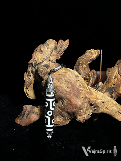 Zigzag Nine-Eyes Dzi Bead