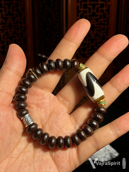 Tiger Tooth Dzi & Alms Bowl Bracelet