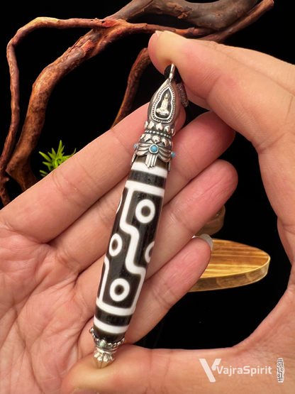 Zigzag Nine-Eyes Dzi Bead