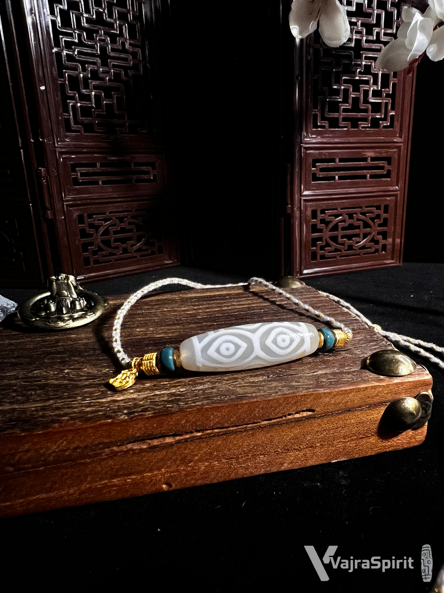 Dragon Six-Eyes Dzi Bead Necklace