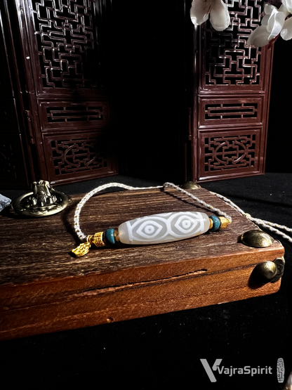 Dragon Six-Eyes Dzi Bead Necklace