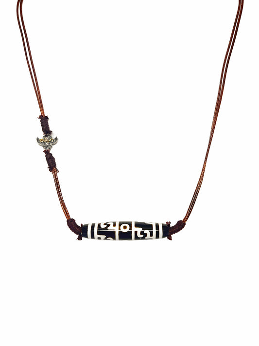 Lotus Master Three-Eyes Dzi Bead